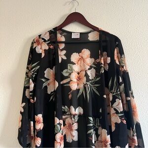Siren Lily Maternity | Black Floral Sheer Kimono Size Large